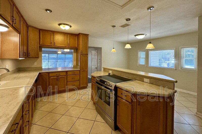 Holly Point Home property image