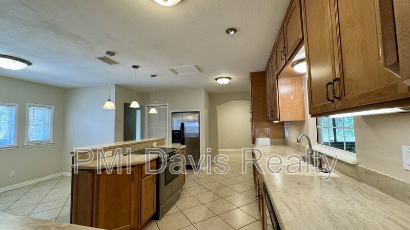 Holly Point Home property image