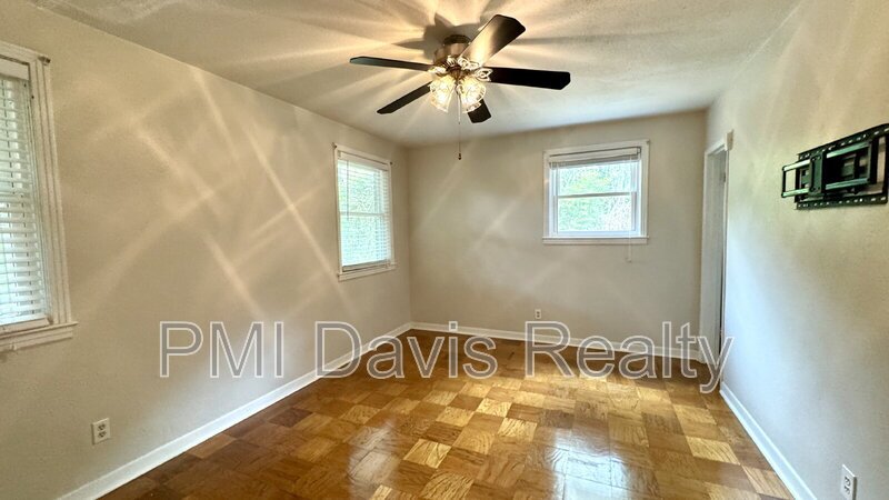 Holly Point Home property image