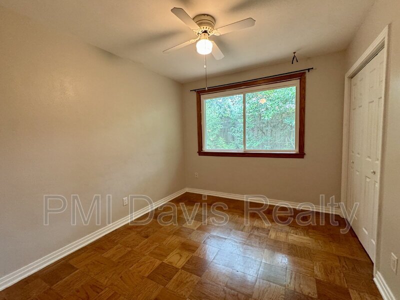 Holly Point Home property image