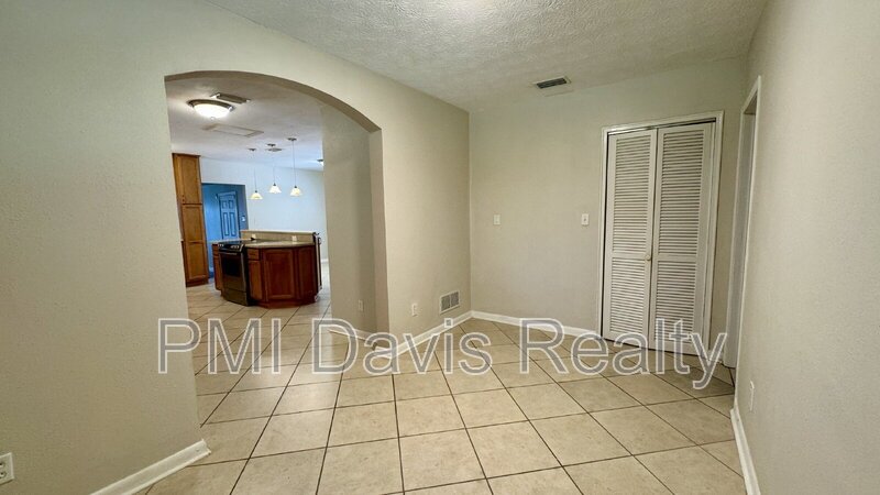 Holly Point Home property image