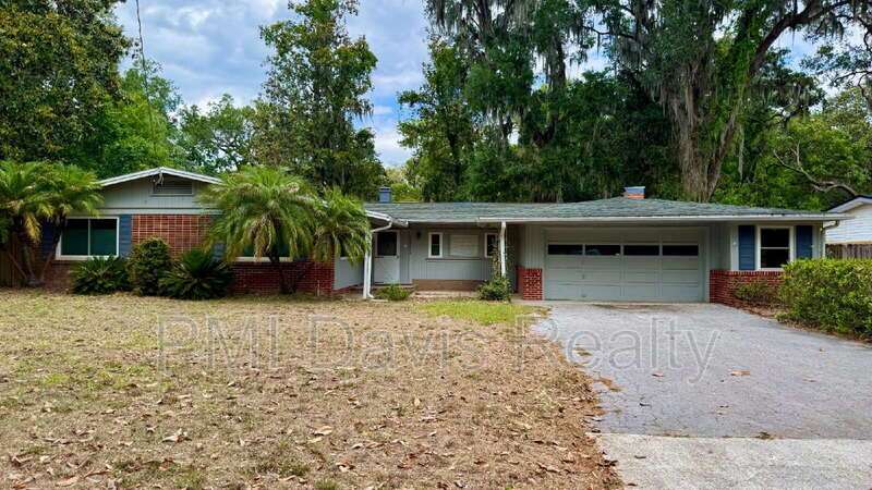Holly Point Home property image