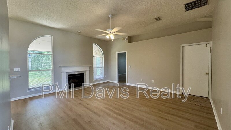 Oakleaf Area Home property image