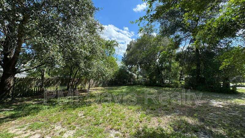 Oakleaf Area Home property image