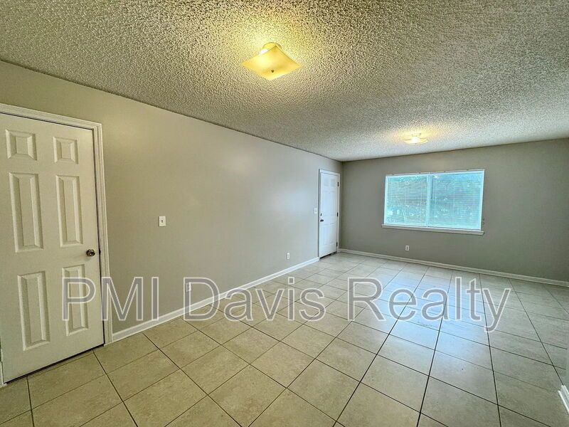 Cedar Creek Apartment Homes property image