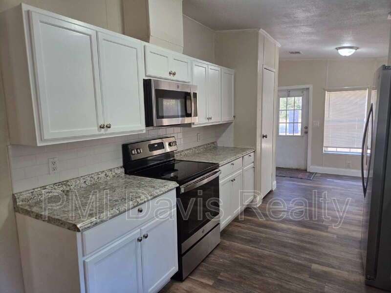 Spacious Home in Keystone Heights property image