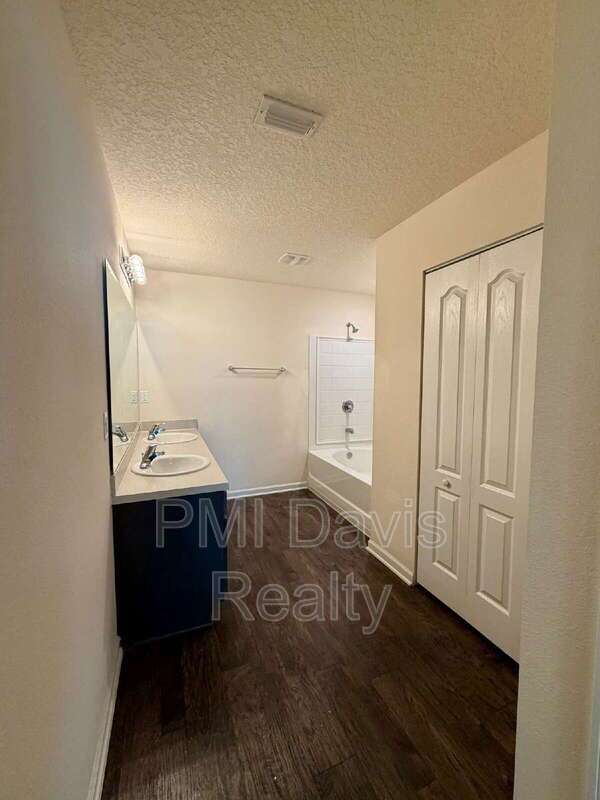 Summerwalk: 3/2 House property image