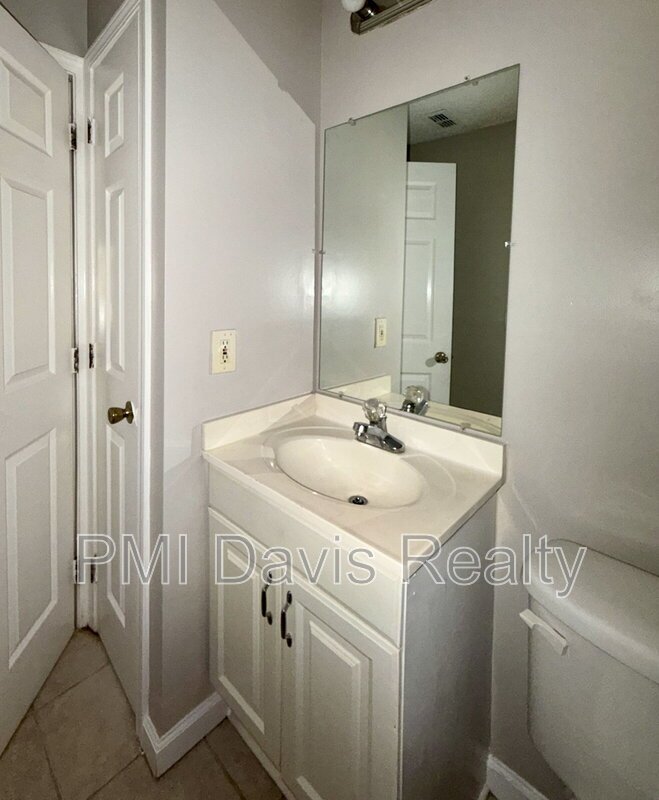 Cedar Creek Apartment Homes property image