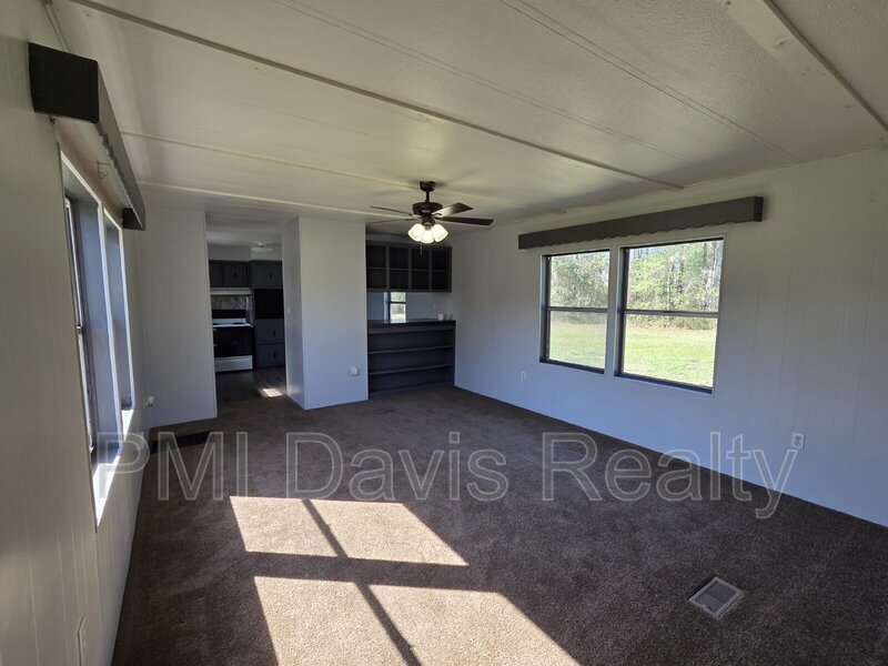 Charming 2-Bed, 2-Bath Retreat in Green Cove Springs property image