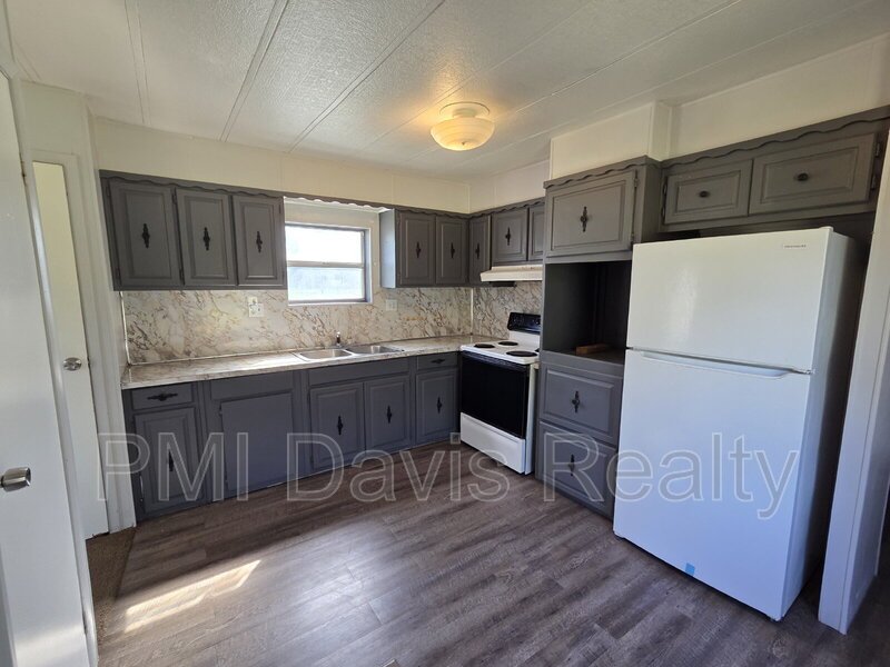 Charming 2-Bed, 2-Bath Retreat in Green Cove Springs property image