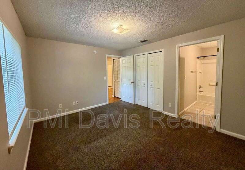 Cedar Creek Apartment Homes property image