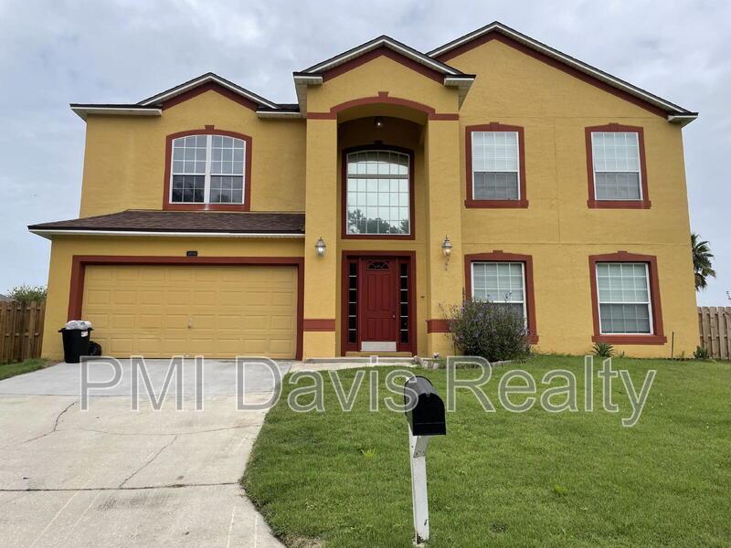 Must see 5-bed / 3 bath with pool property image
