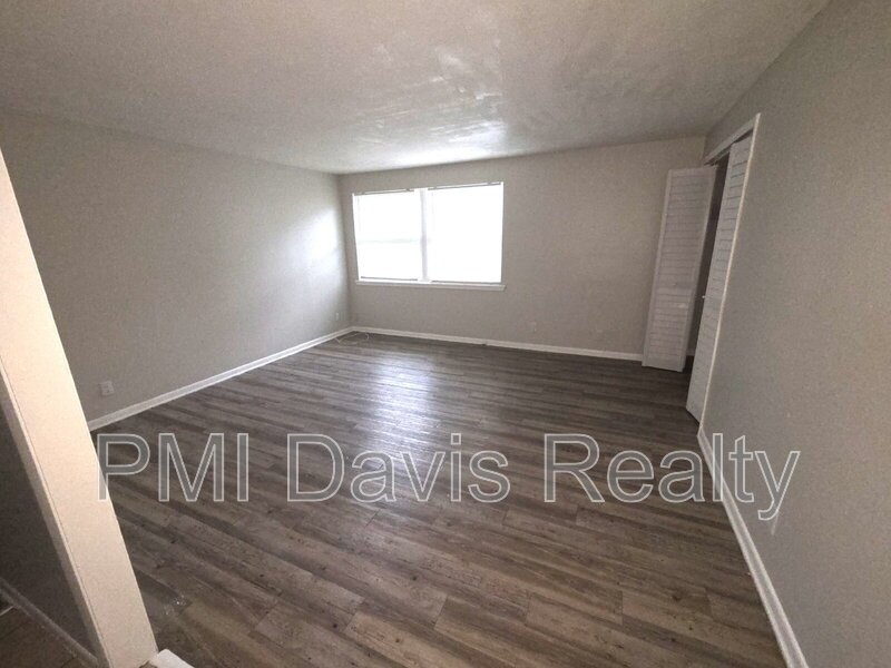 Near Jacksonville University property image