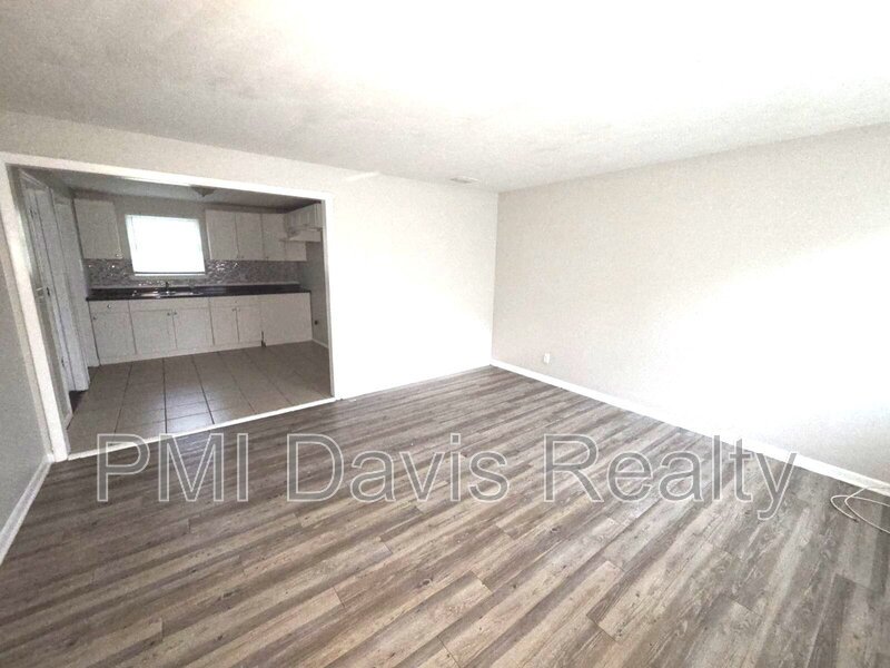 Near Jacksonville University property image