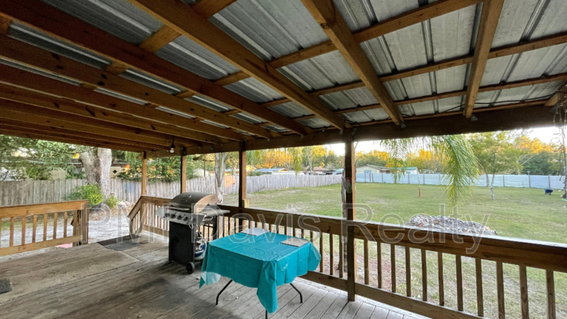 Ridgewood Home with Large Yard property image