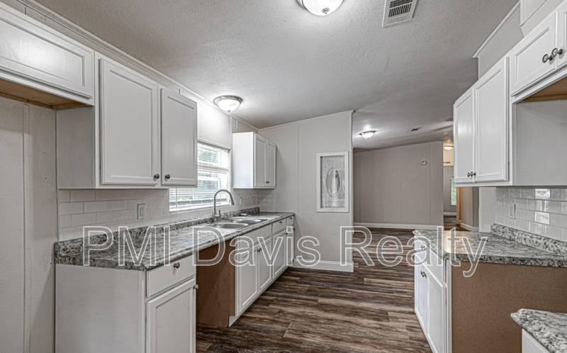 Spacious Home in Keystone Heights property image