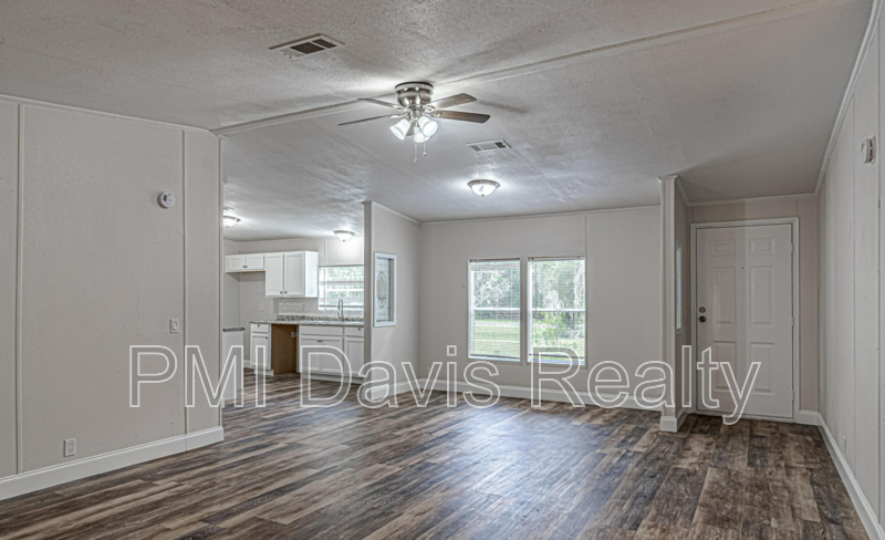 Spacious Home in Keystone Heights property image